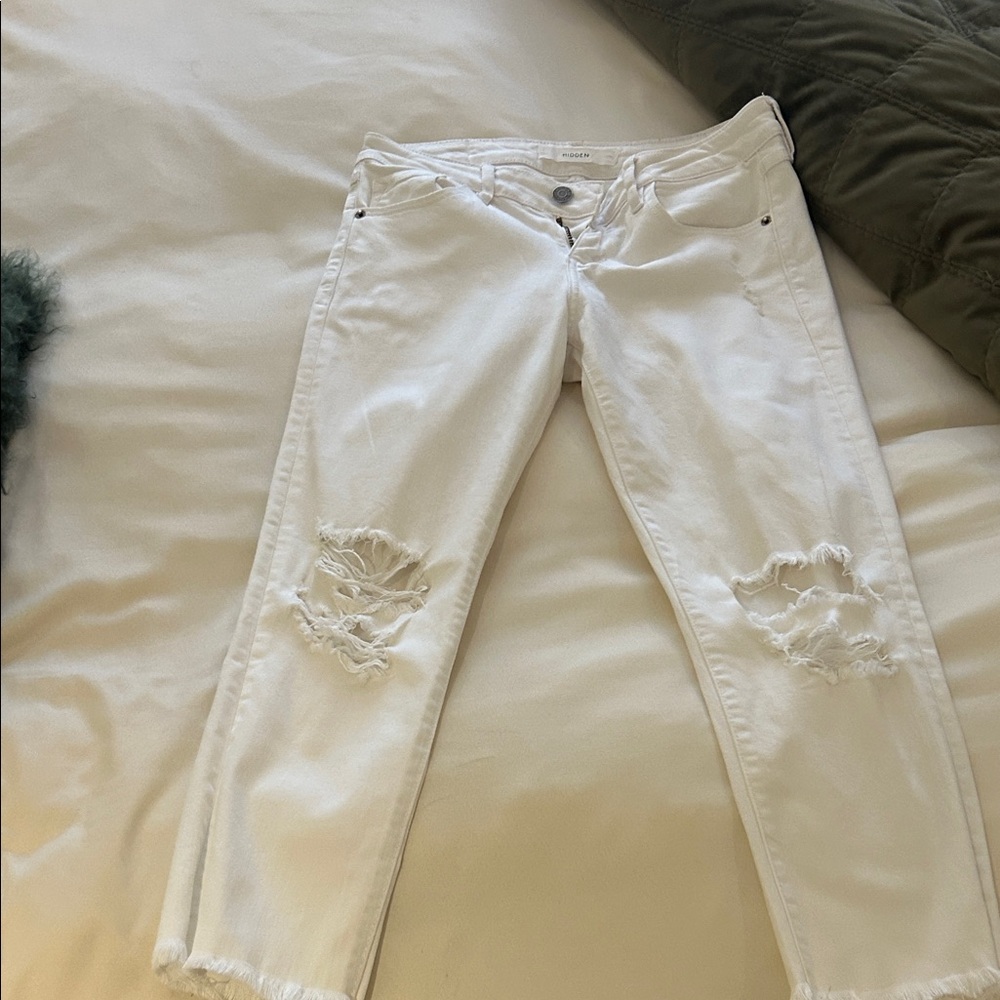 Classic White Distressed Women's Cropped Jeans